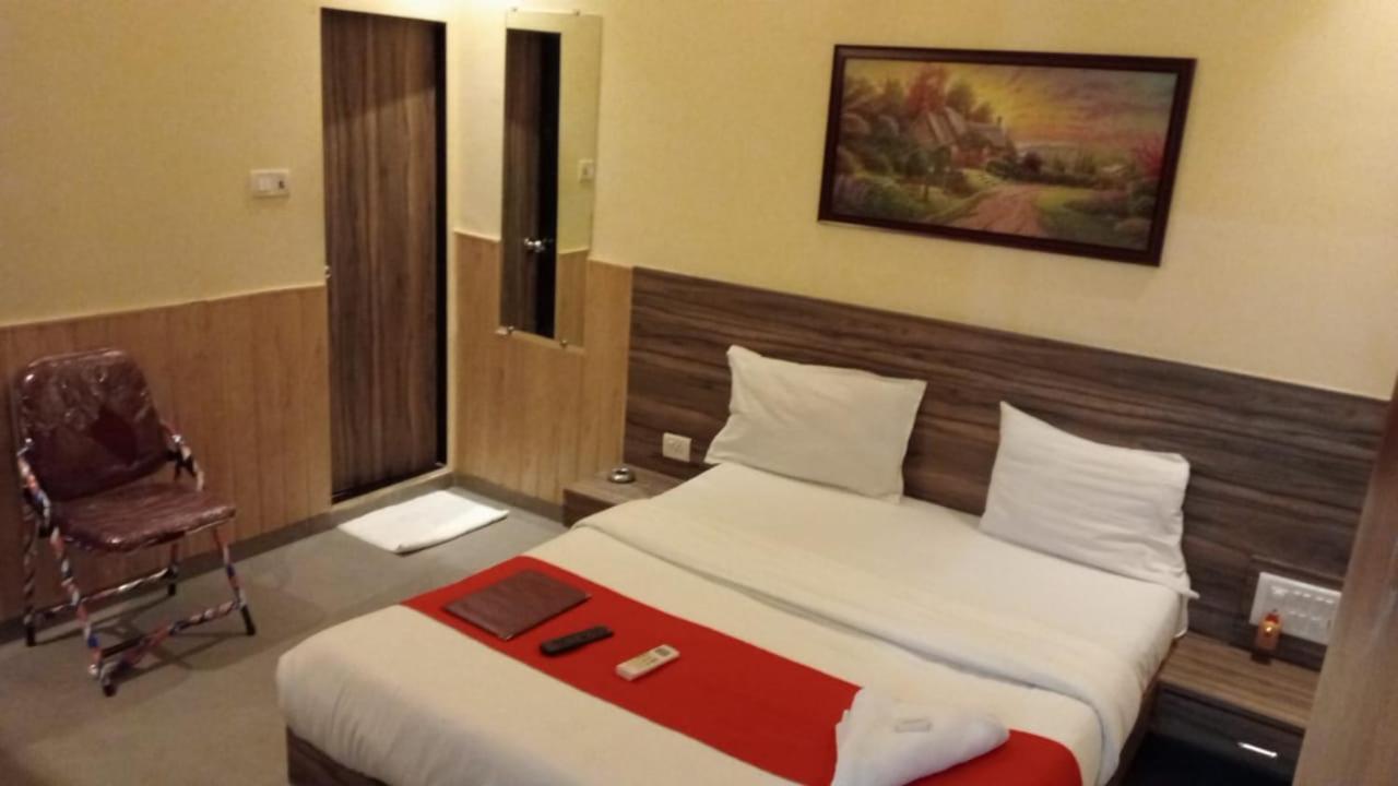 Hotel Terminus Square Kurla Exterior foto