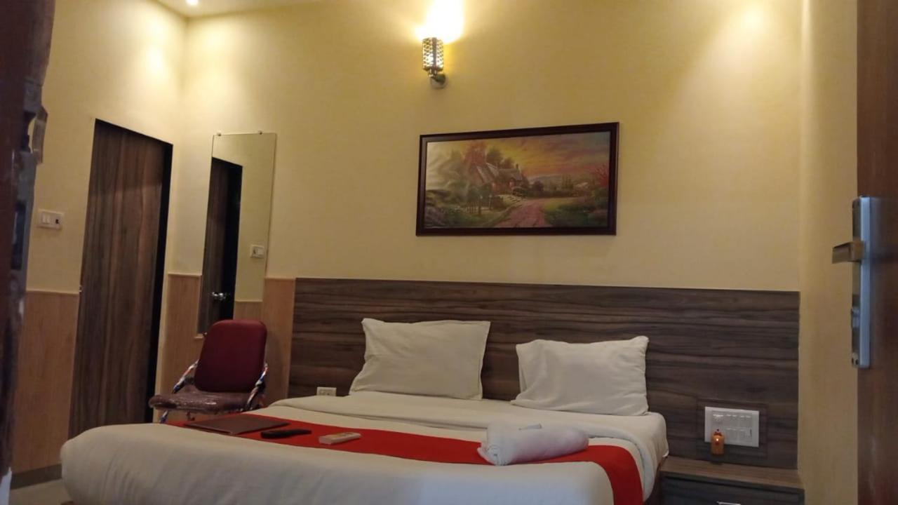 Hotel Terminus Square Kurla Exterior foto