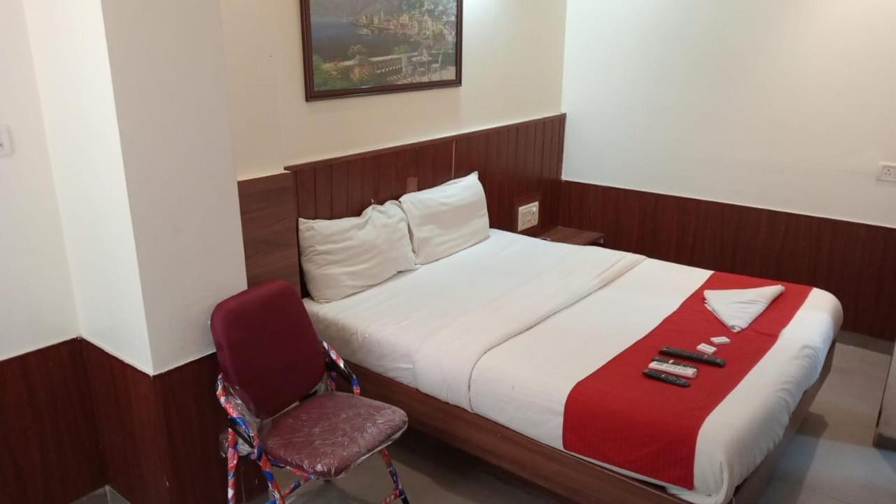 Hotel Terminus Square Kurla Exterior foto