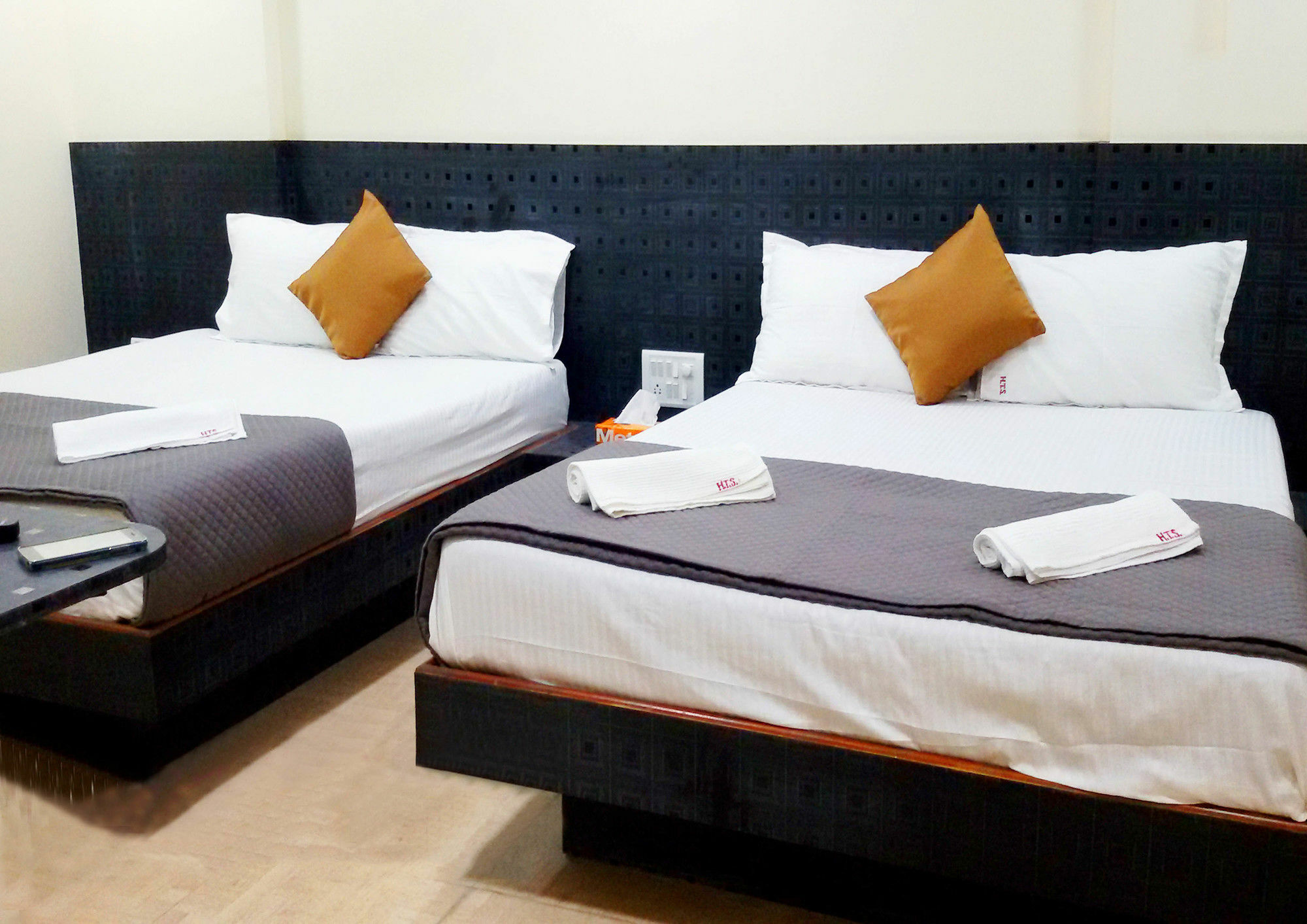 Hotel Terminus Square Kurla Exterior foto