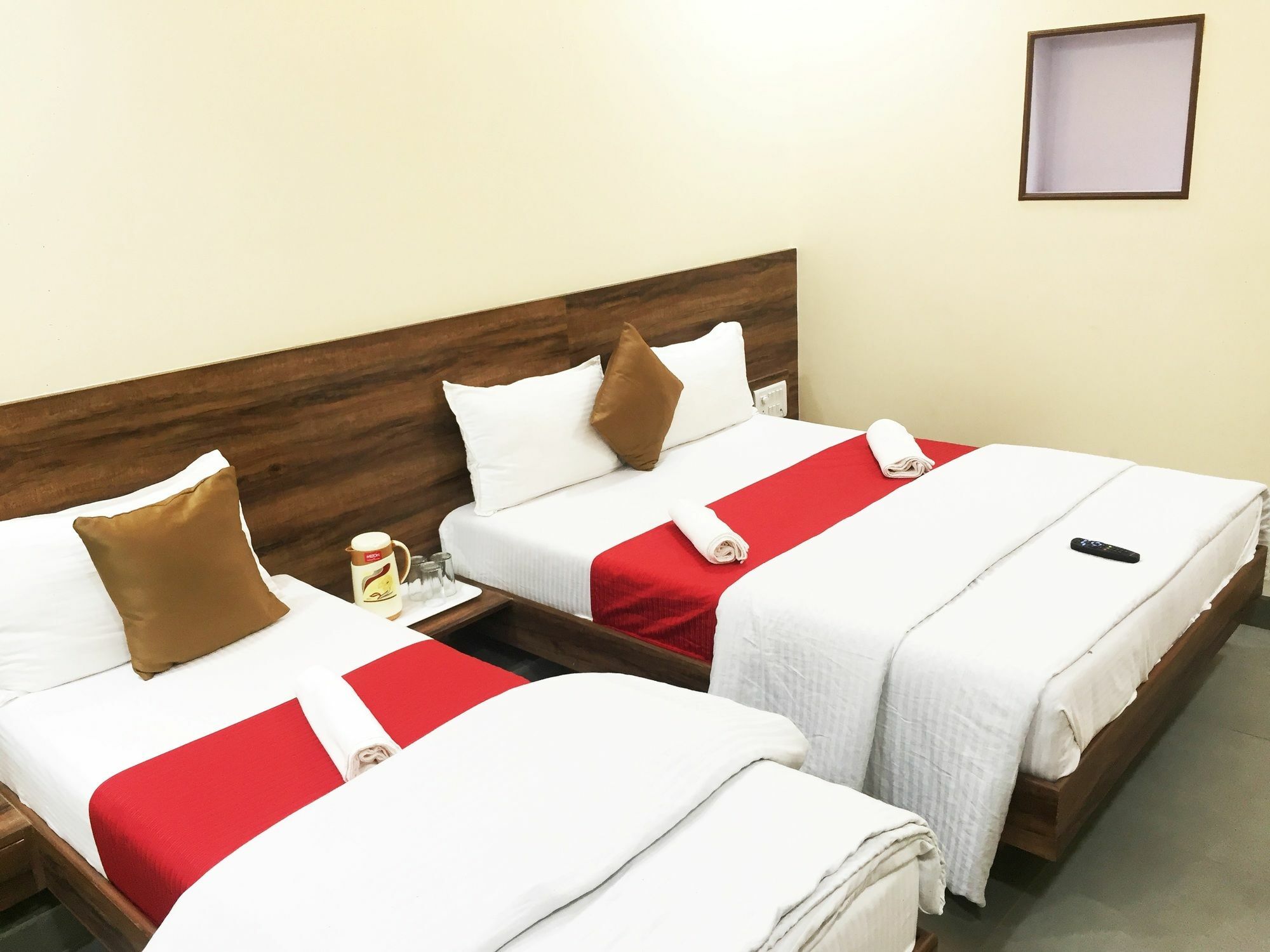 Hotel Terminus Square Kurla Exterior foto
